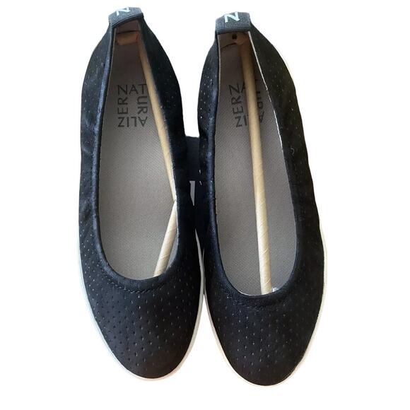 Naturalizer Womens Philippa Perforated Leather Slip-On Sneakers / NEW / Size 6 - Picture 6 of 7